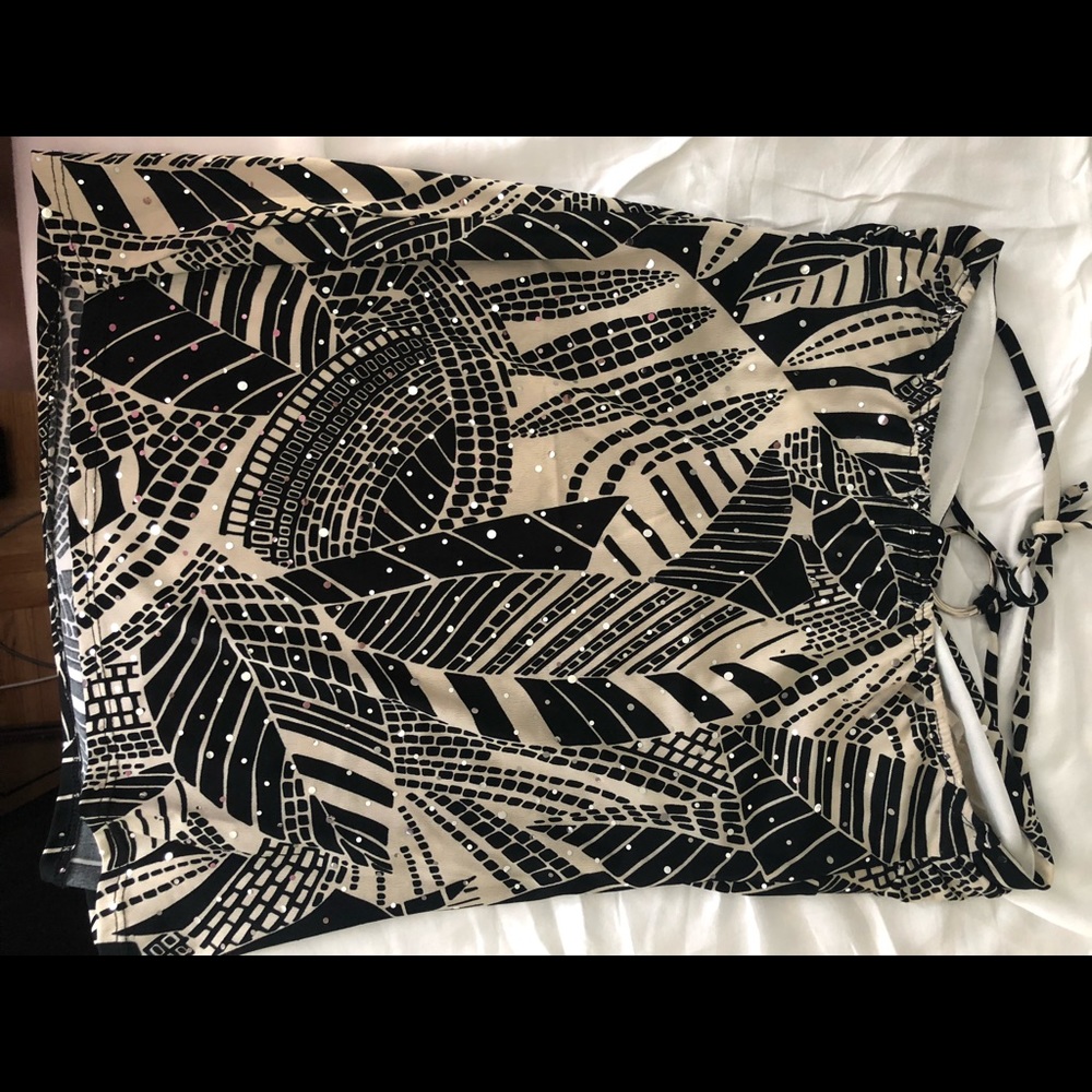 Patterned Halter top - Picture 2 of 2